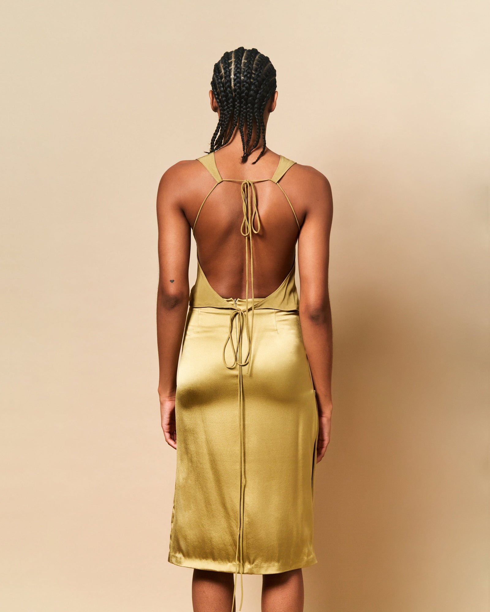 Toni Zipper-Slit Skirt in Moss – Leigh New York Toni Zipper-Slit Skirt in Moss – Leigh New York